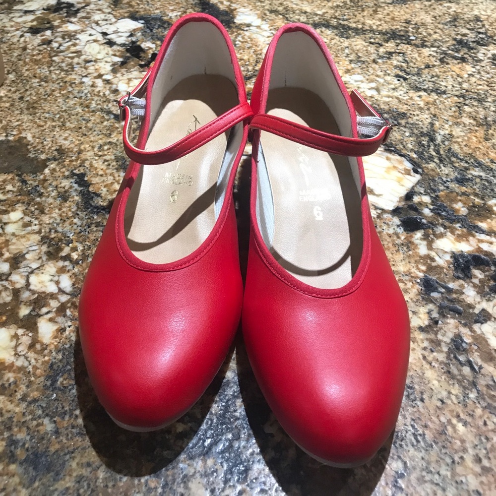 Katz Red Mary Jane Pumps